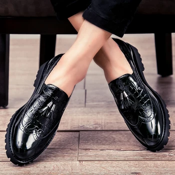  Модные дизайнерские кожаные лоферы, мужская обувь, туфли с перфорацией типа 
