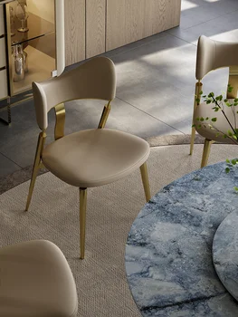 Легкие роскошные кожаные обеденные стулья, современные стулья с простой спинкой, дизайнерские столы и стулья без подлокотников